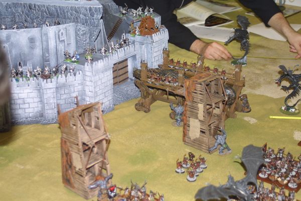 Keywords: LOTR Minas Tirith Grond Battle Helms Deep GW Games Workshop terrain custom customhobby customhobby.com gamesworkshop