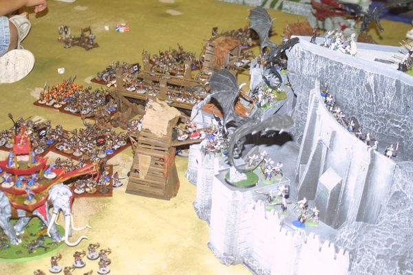 Keywords: LOTR Minas Tirith Grond Battle Helms Deep GW Games Workshop terrain custom customhobby customhobby.com gamesworkshop